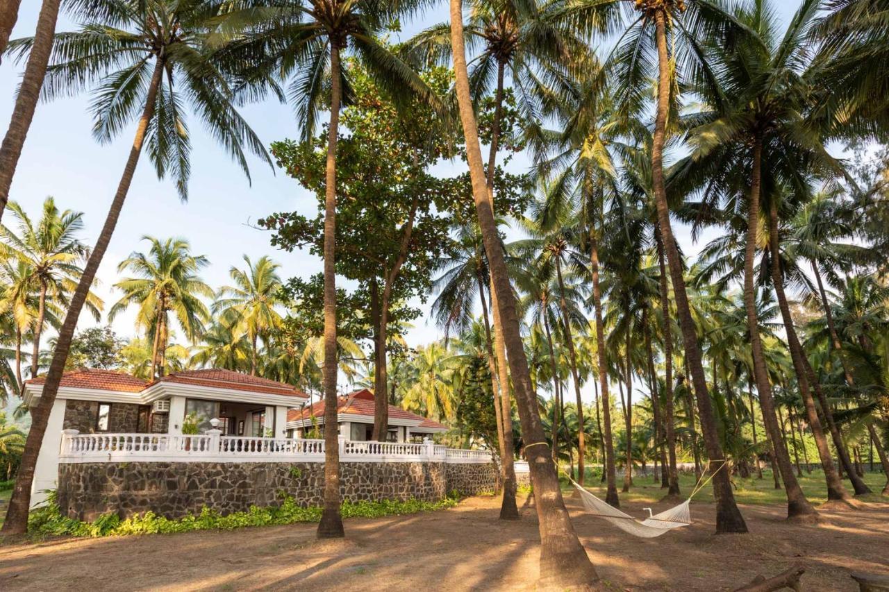 Casa Del Mer By Stayvista - Nearby Beach With, Sea-View Rooms & Coconut Farm Alībāg Exterior photo