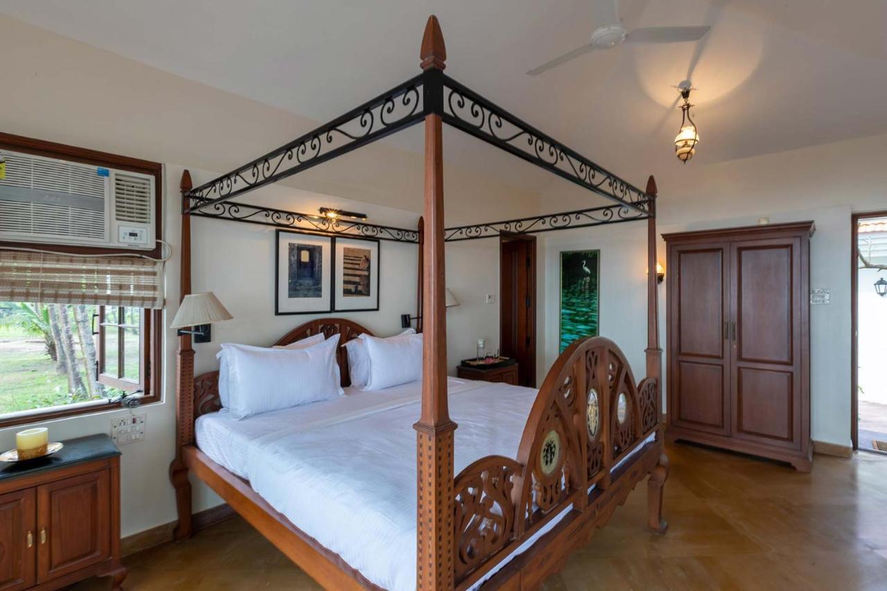 Casa Del Mer By Stayvista - Nearby Beach With, Sea-View Rooms & Coconut Farm Alībāg Exterior photo