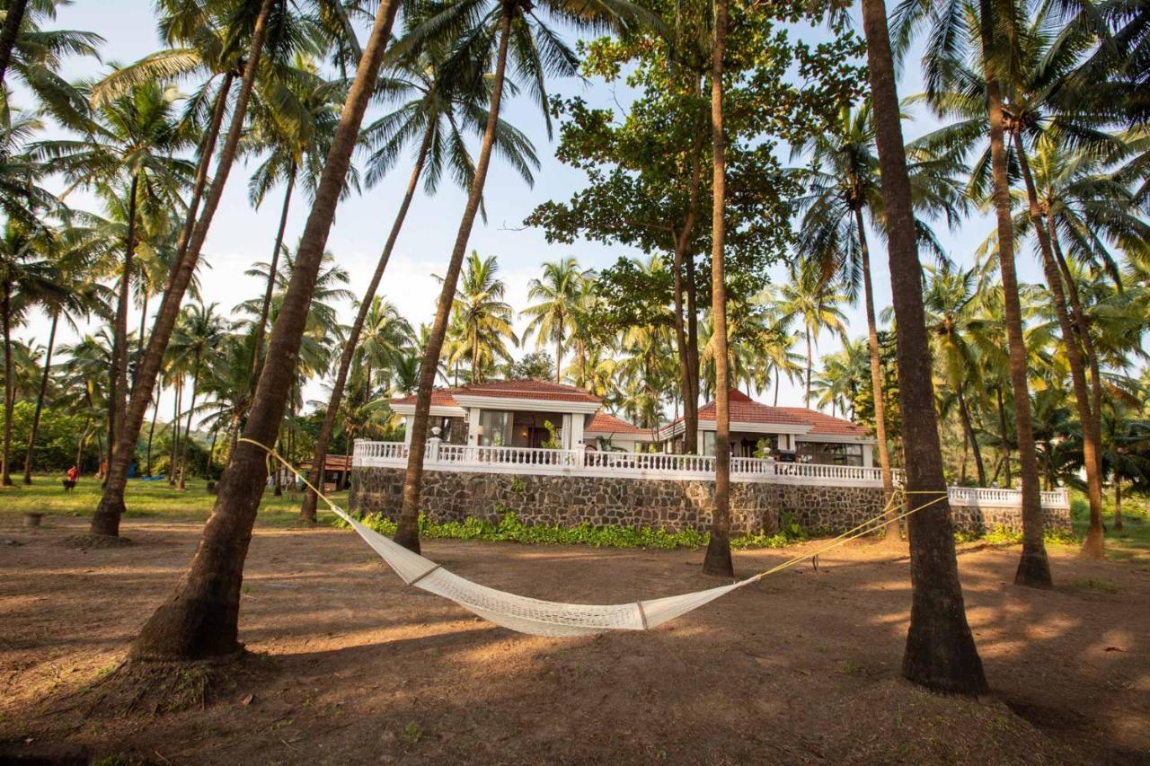 Casa Del Mer By Stayvista - Nearby Beach With, Sea-View Rooms & Coconut Farm Alībāg Exterior photo
